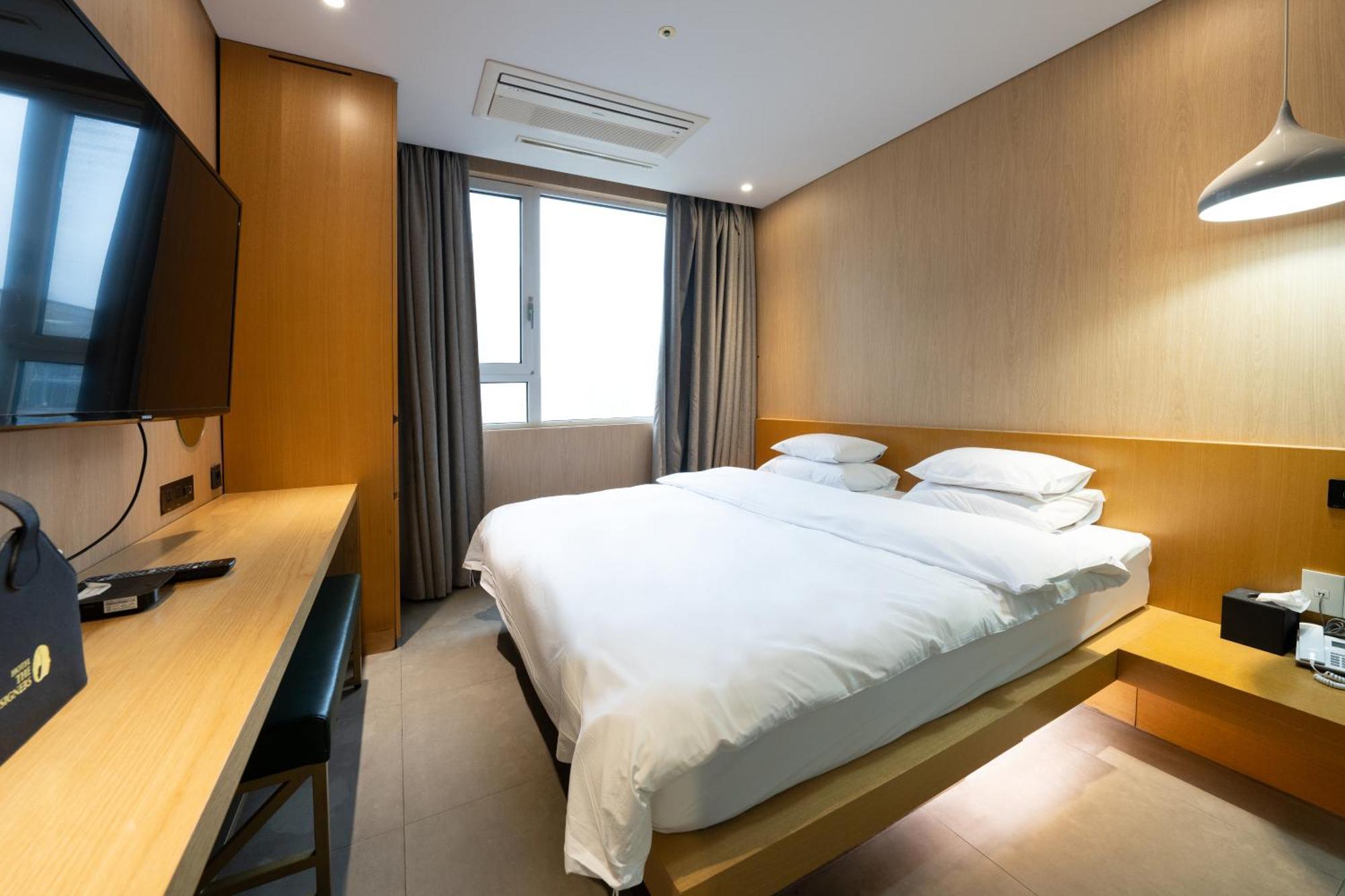 Hotel The Designers Hongdae Seoul Exterior photo