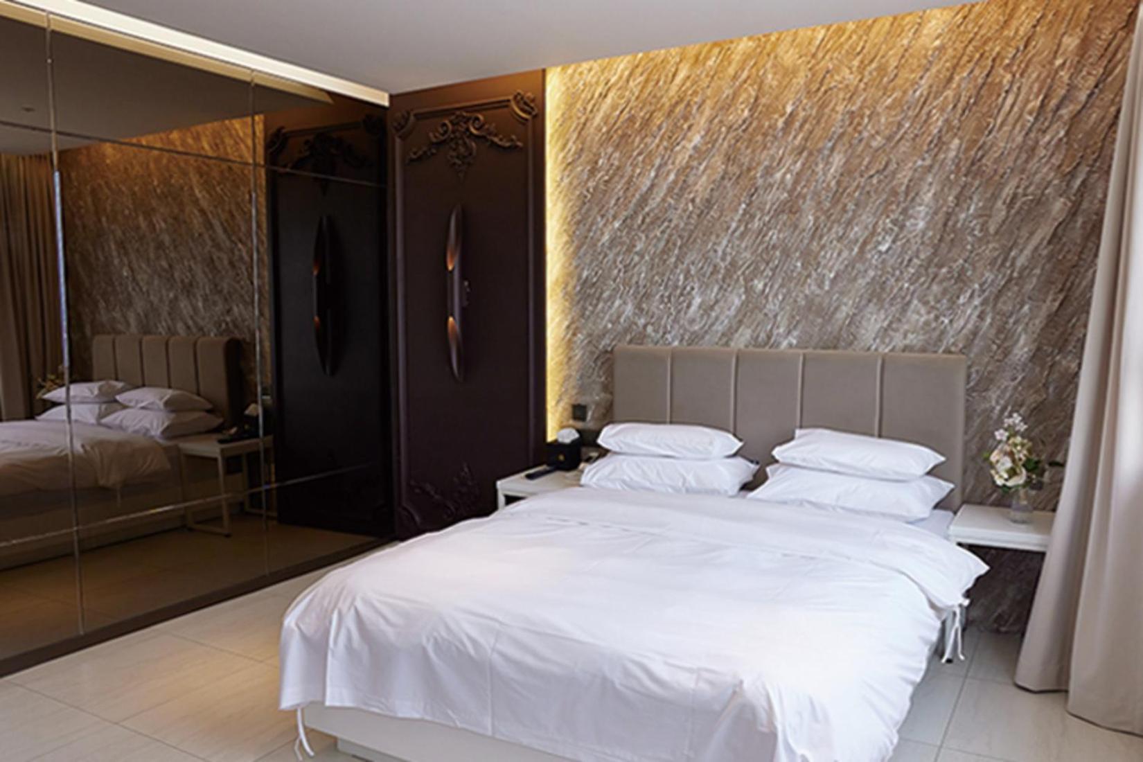 Hotel The Designers Hongdae Seoul Exterior photo